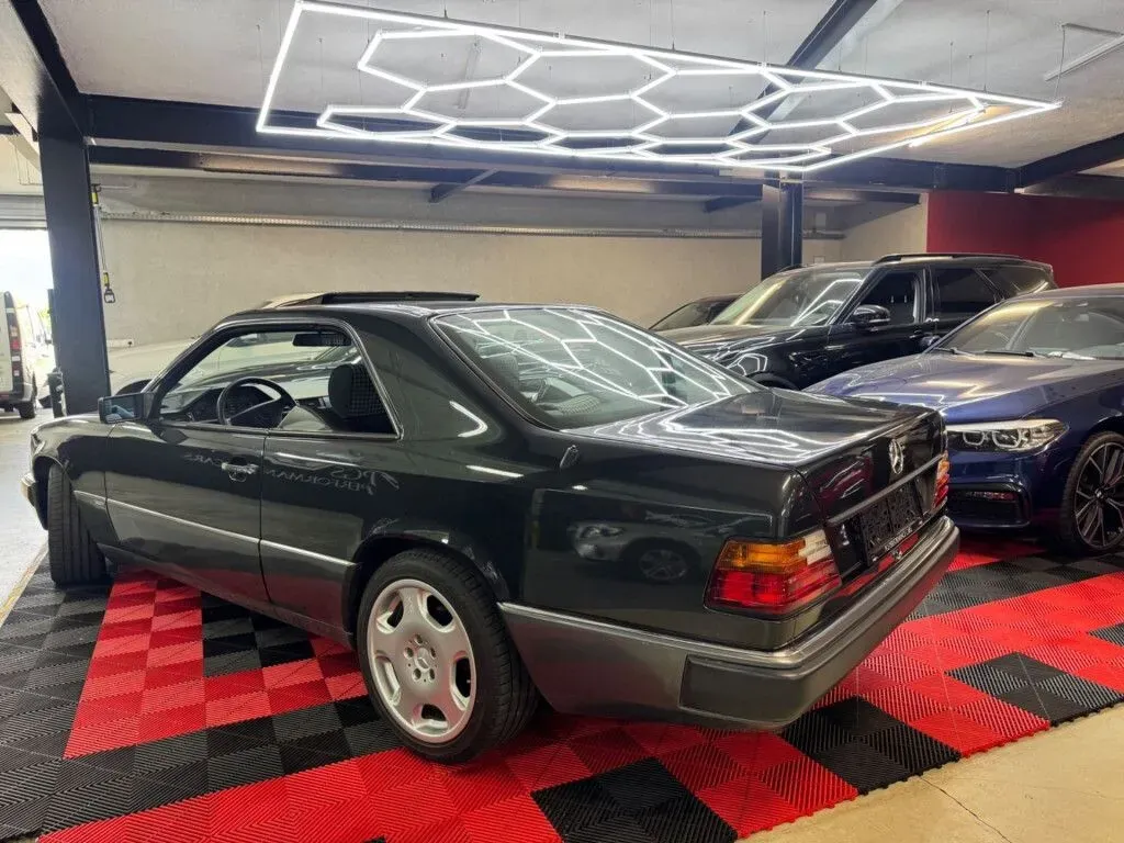 Mercedes-Benz Ce 300 1993 photo 2