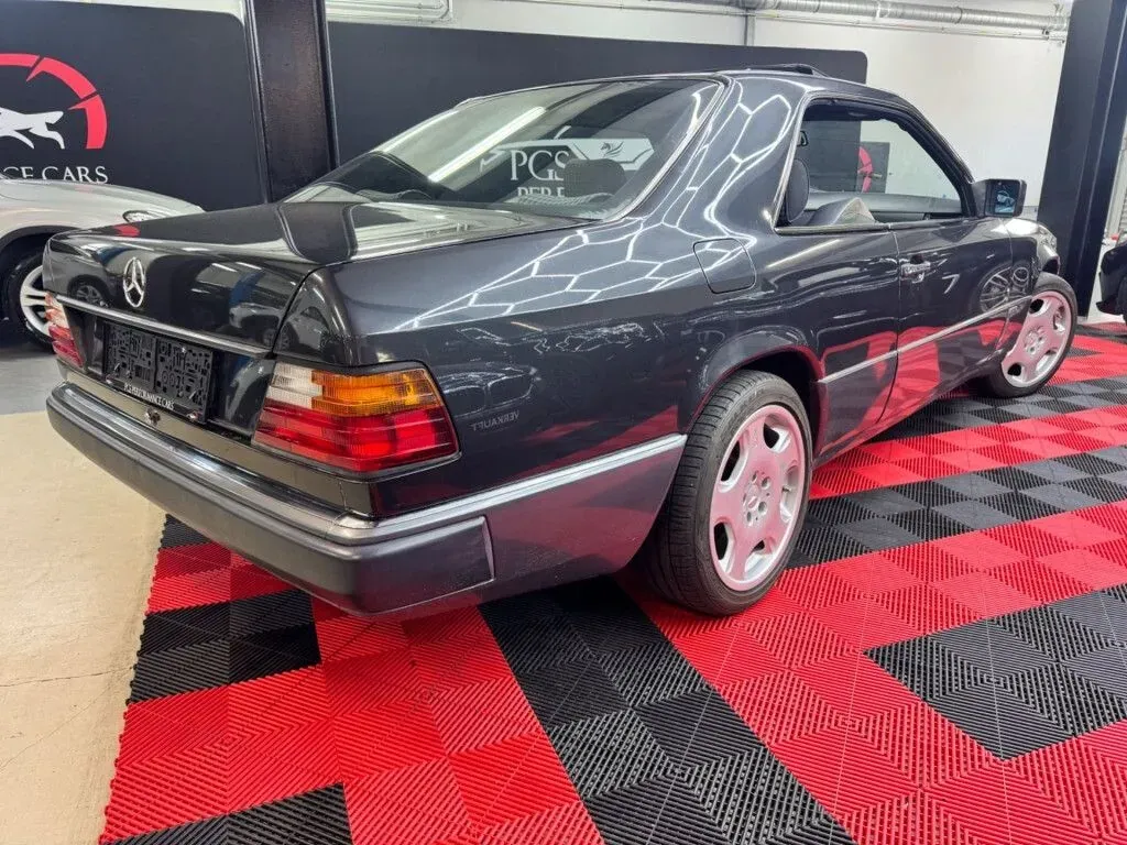 Mercedes-Benz Ce 300 1993 photo 3