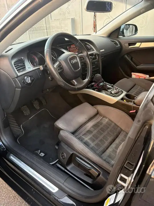 Audi A5 2011 photo 3