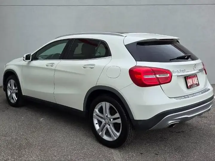 Mercedes-Benz Gla 2016 photo 5
