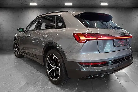 Audi E-Tron 2022 photo 3