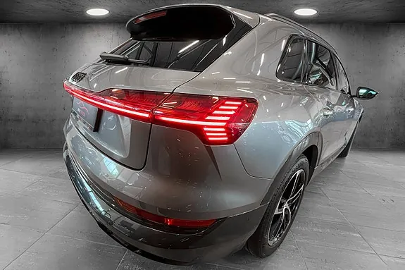 Audi E-Tron 2022 photo 5