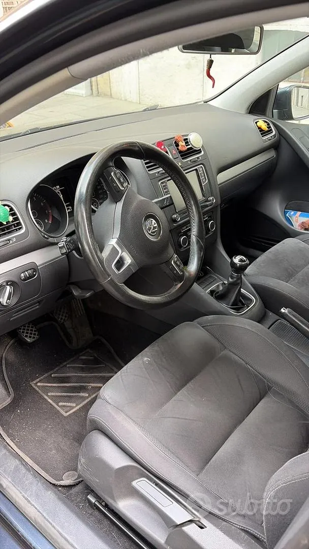 Volkswagen Golf 2011 photo 5