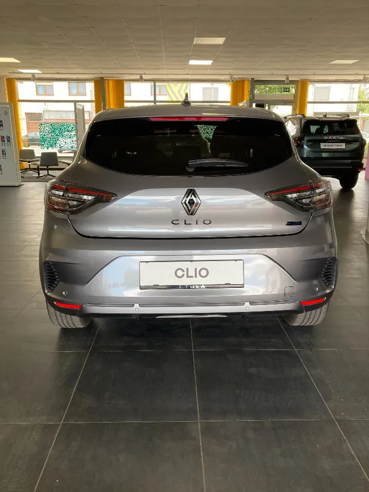 Renault Clio 2024 photo 3