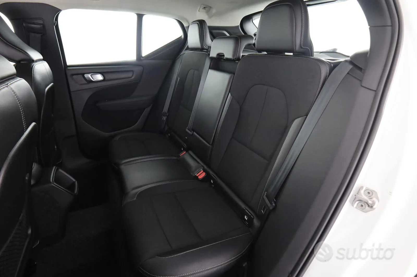 Volvo Xc40 2020 photo 3