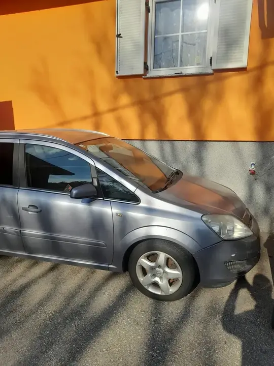 Opel Zafira 2008 photo 2