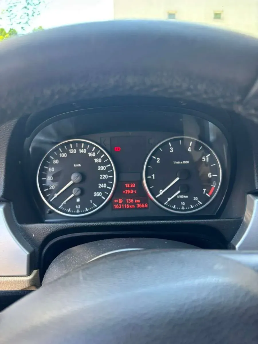 BMW 3 Series 2007 photo 2