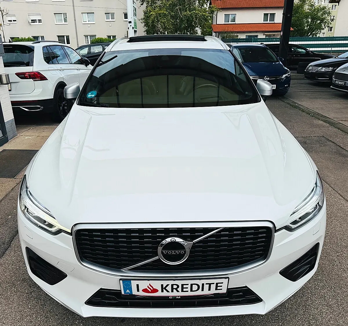Volvo Xc60 2018 photo 2