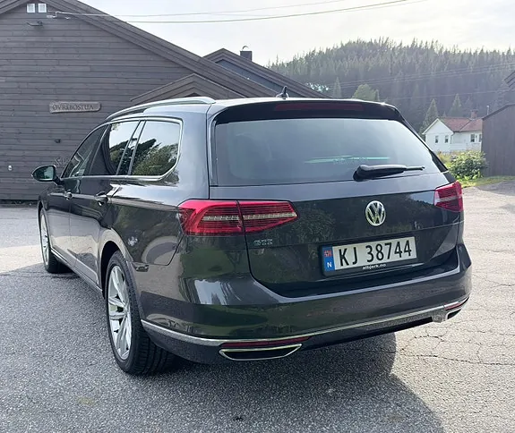 Volkswagen Passat 2018 photo 5