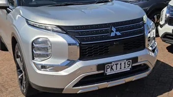 Mitsubishi Outlander 2022 photo 3