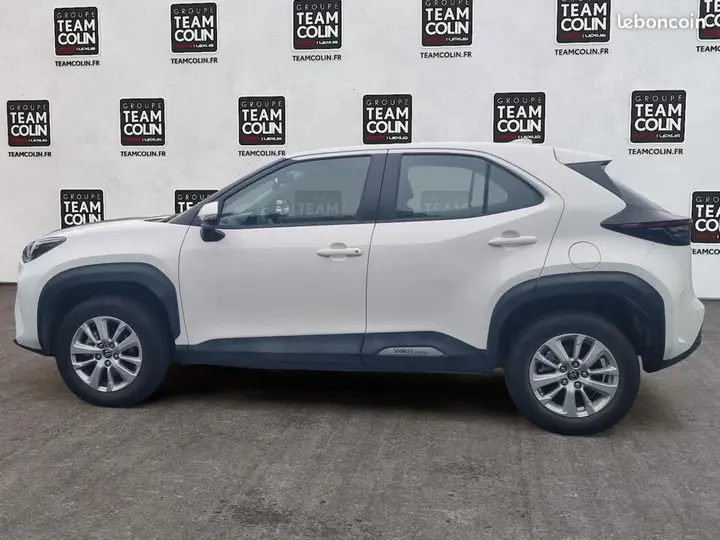 Toyota Yaris Cross 2024 photo 2