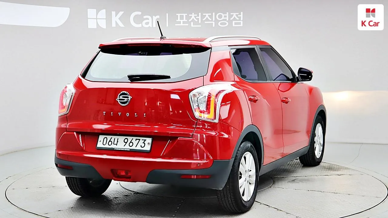 KG Mobility Tivoli 2017 photo 2