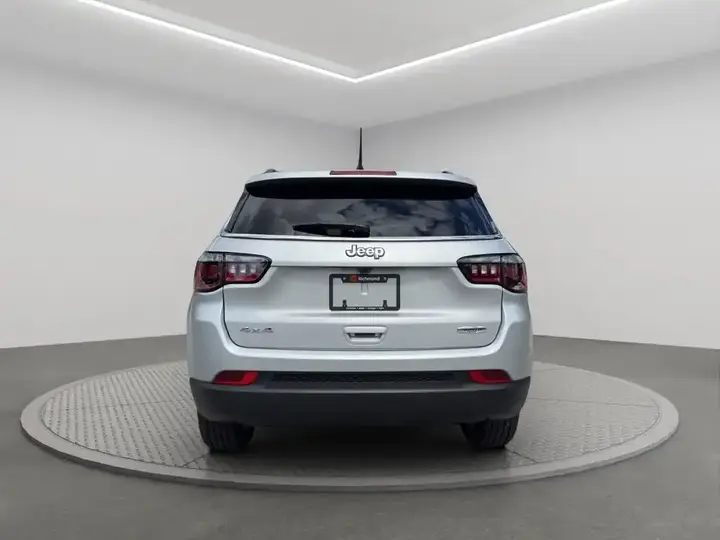 Jeep Compass 2026 photo 5