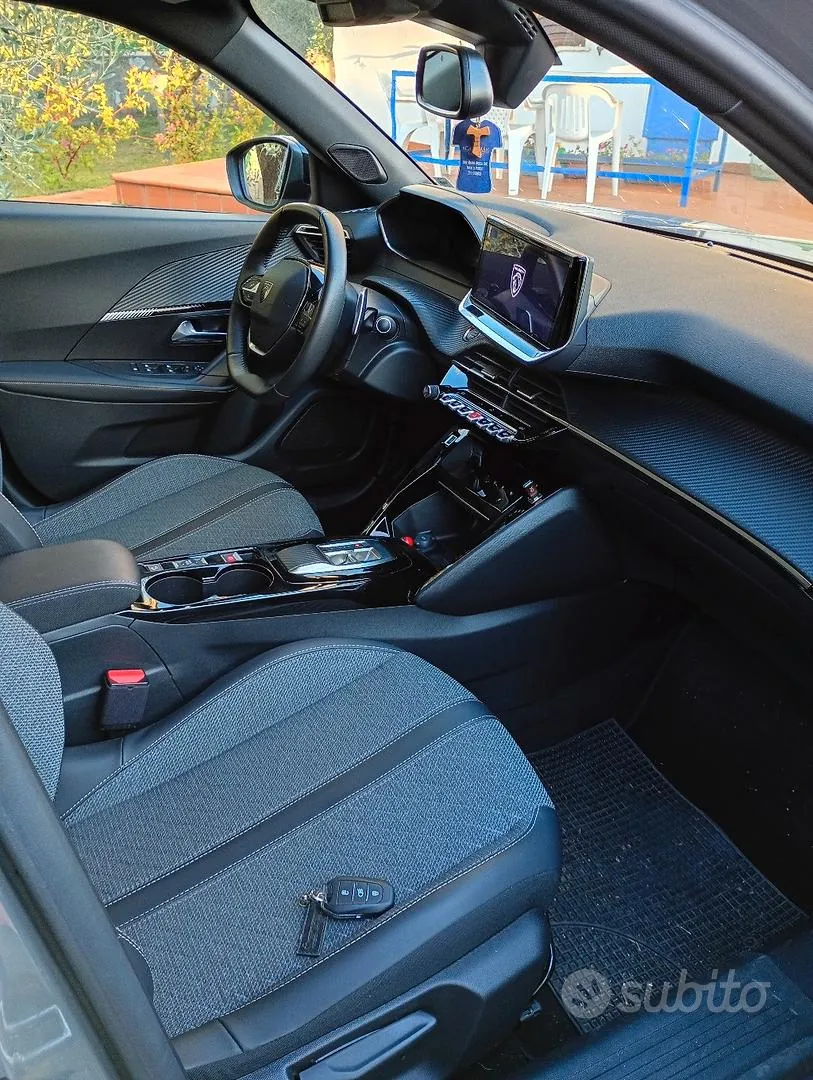 Peugeot 2008 2024 photo 4
