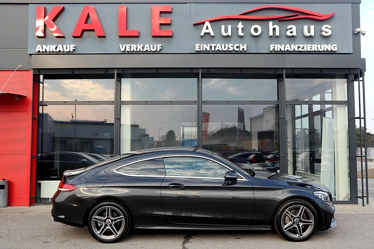 Mercedes-Benz C-Class 2021 photo 3