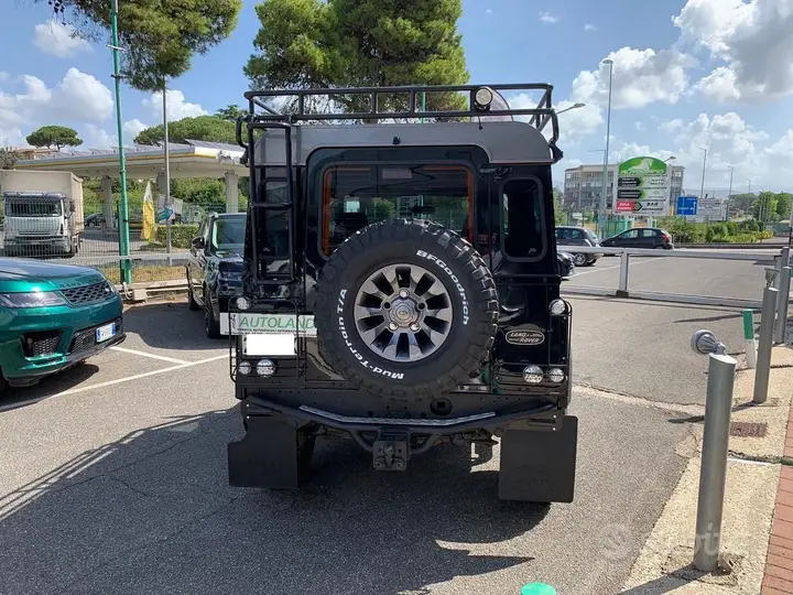 Land Rover Defender 2002 photo 4