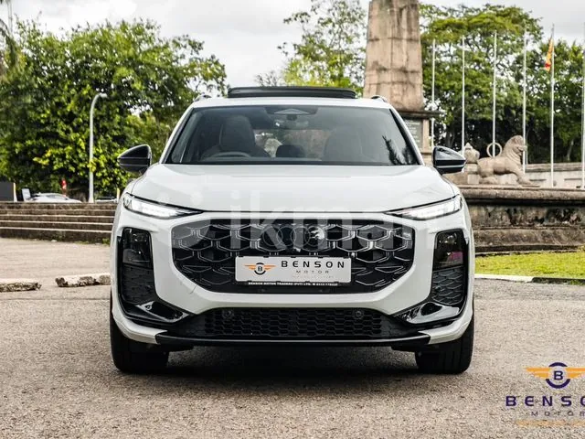 Audi Q3 2026 photo 2