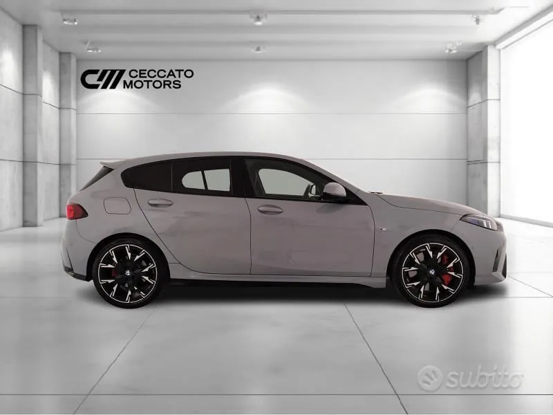 BMW 1 Series 2025 photo 3