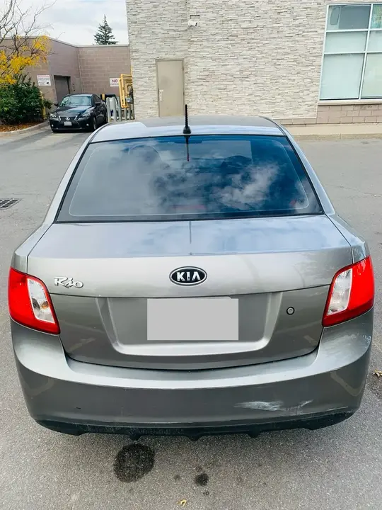 Kia Rio 2010 photo 2