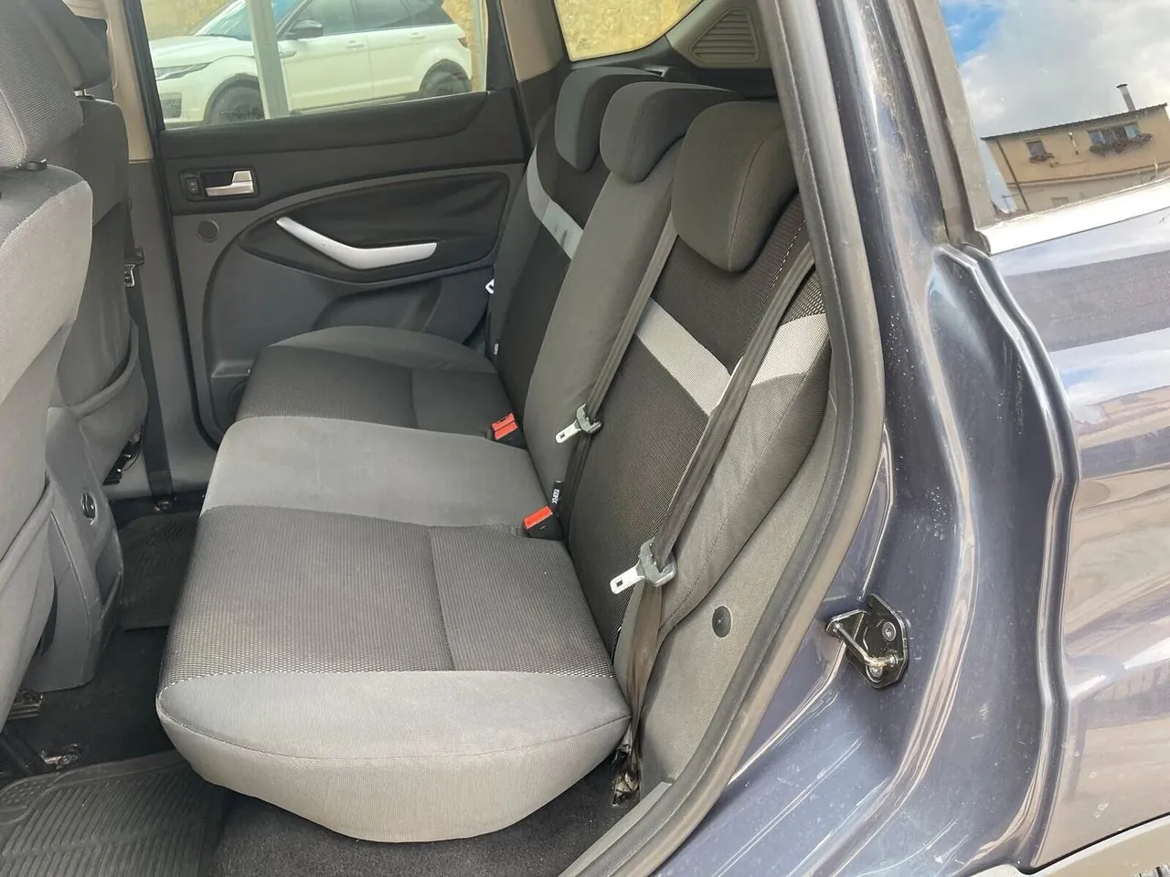 Ford Kuga 2012 photo 5