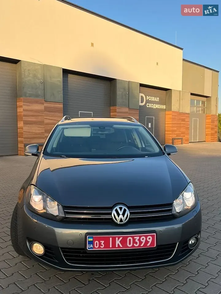 Volkswagen Golf 2010 photo 5