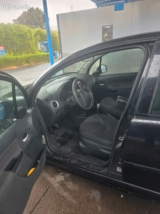 Citroen C3 2010 photo 3