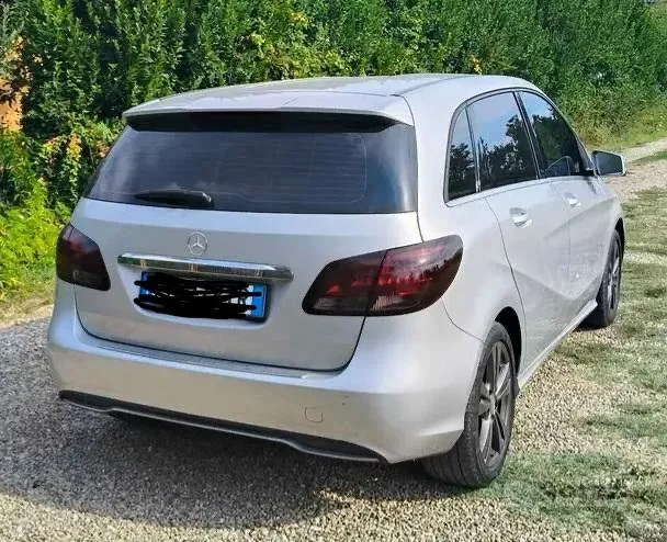 Mercedes-Benz B 2016 photo 2
