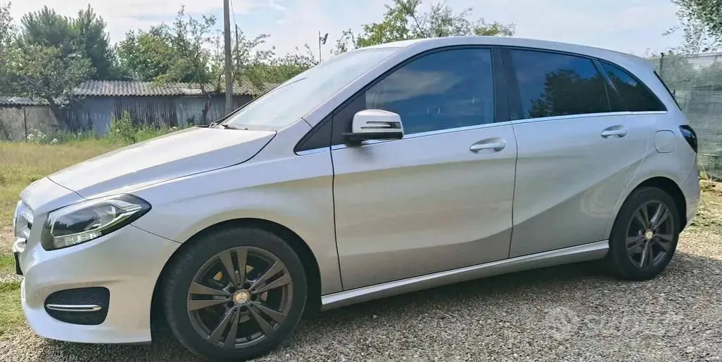Mercedes-Benz B 2016 photo 3