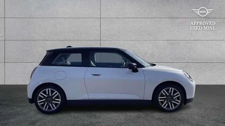 Mini Cooper 2024 photo 2