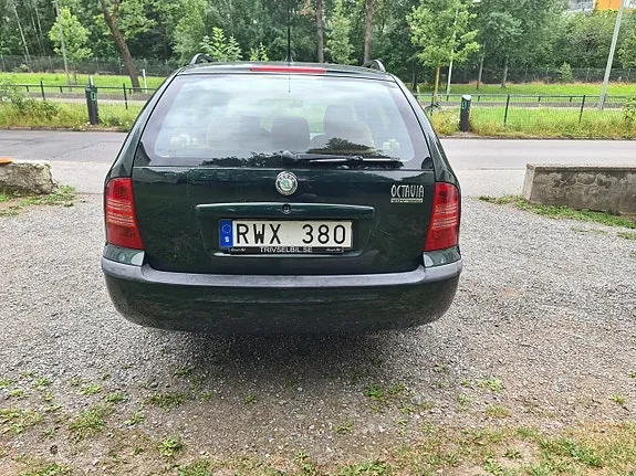 Skoda Octavia 2001 photo 3