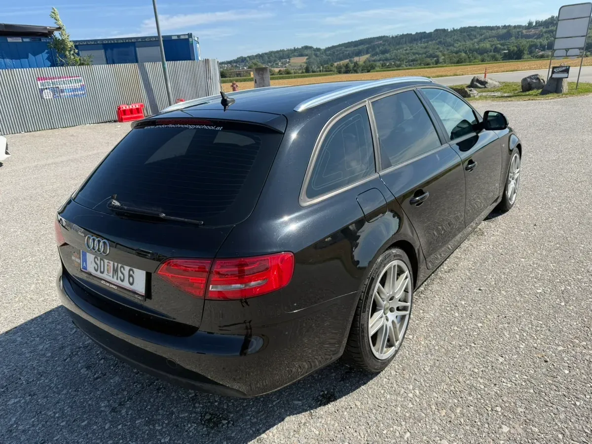 Audi A4 2009 photo 3