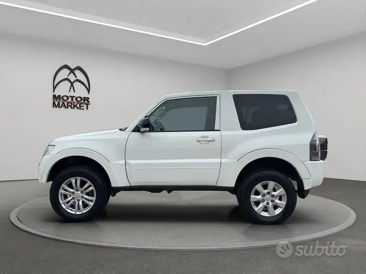 Mitsubishi Pajero 2018 photo 5