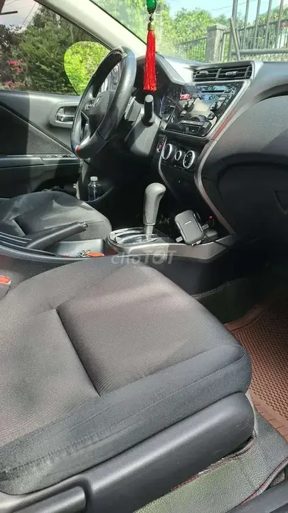 Honda City photo 5