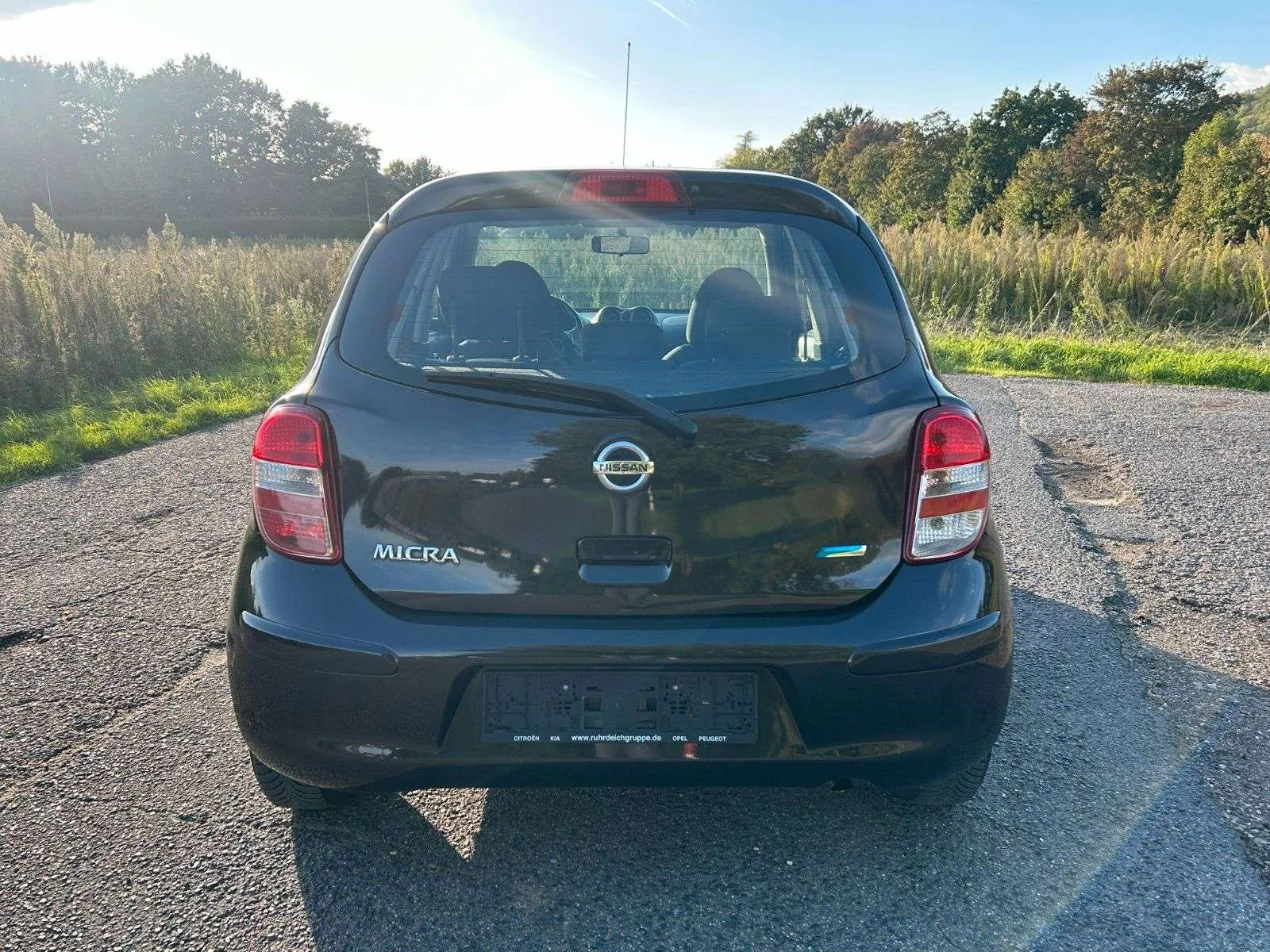 Nissan Micra 2012 photo 4