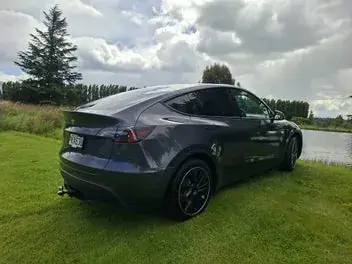 Tesla Model Y 2022 photo 4