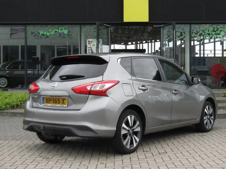 Nissan Pulsar 2015 photo 2