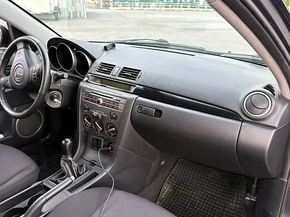 Mazda 3 2008 photo 4