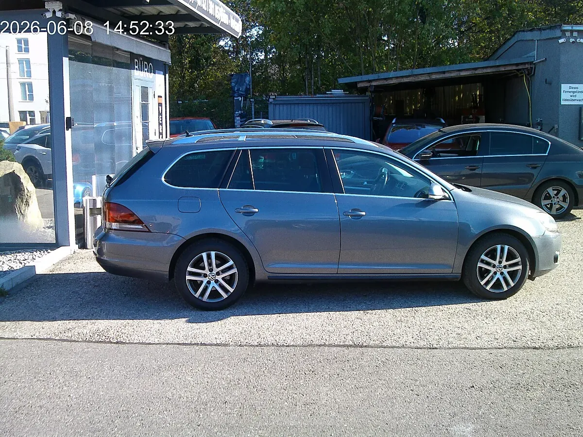 Volkswagen Golf 2011 photo 3