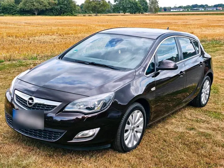 Opel Astra J