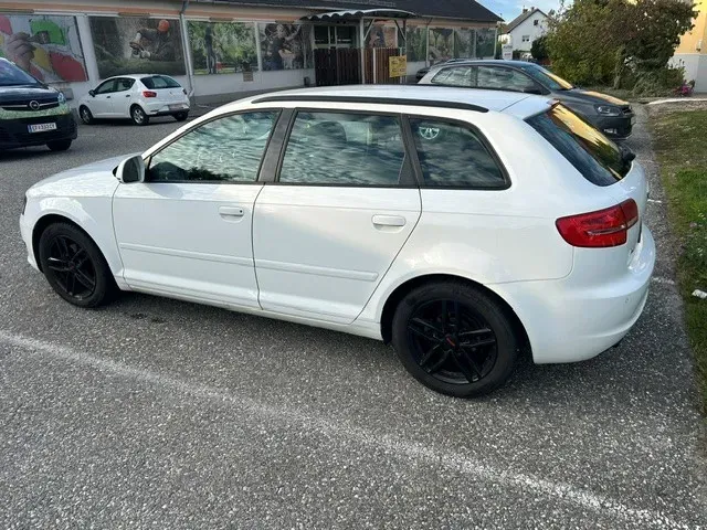 Audi A3 2009 photo 3