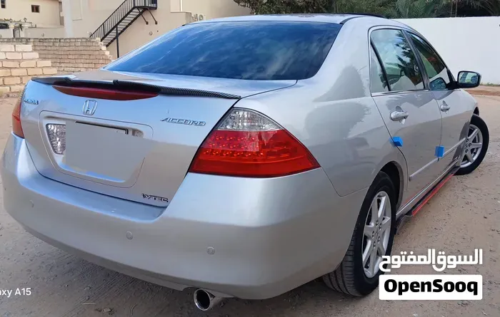 Honda Accord 2008 photo 4