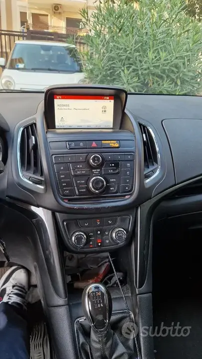 Opel Zafira 2016 photo 2
