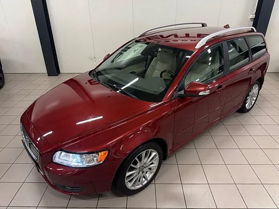 Volvo V50 2010 photo 2