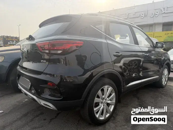 MG Mg Zs 2023 photo 4