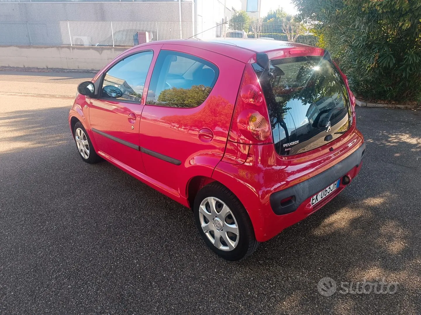 Peugeot 107 2011 photo 5