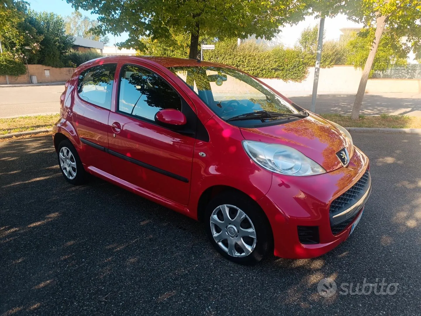 Peugeot 107 2011 photo 2