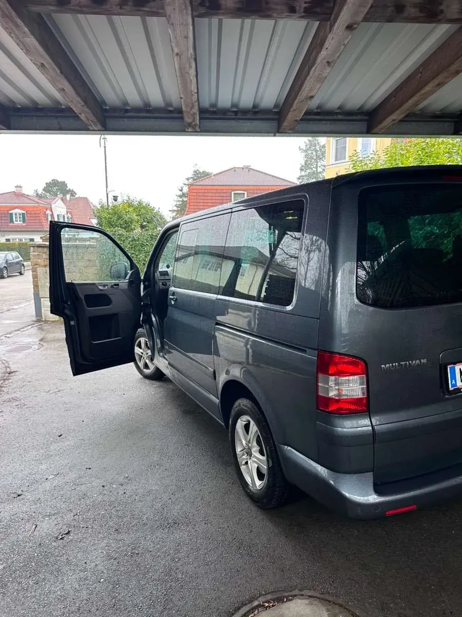 Volkswagen T5 2006 photo 3