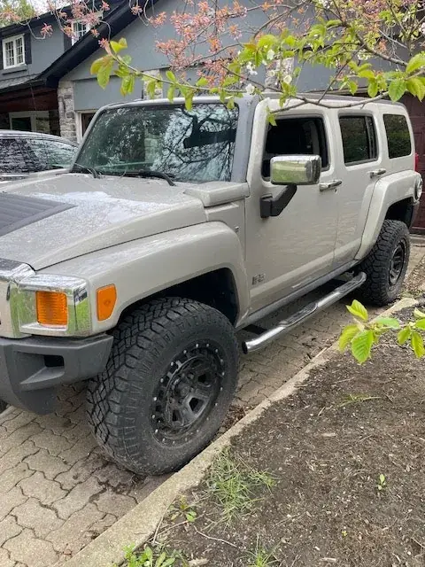 Hummer H3