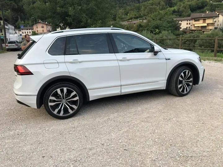 Volkswagen Tiguan 2018 photo 2