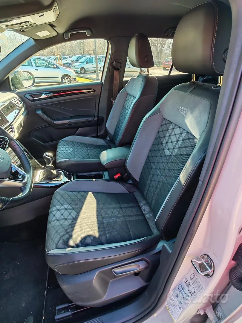 Volkswagen T-Roc 2023 photo 4